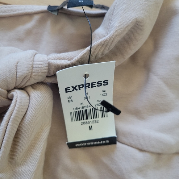 Express Blush Nude Tie Front Camisole Tank Size M NWT - Picture 2 of 3
